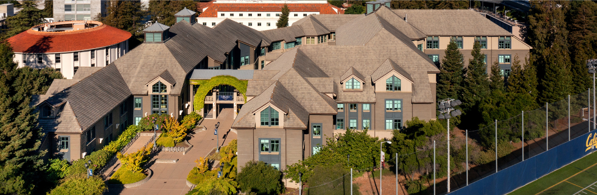 Photo Copyright Noah Berger / 2021. Photos of the Berkeley Haas campus. Spring/summer 2021.